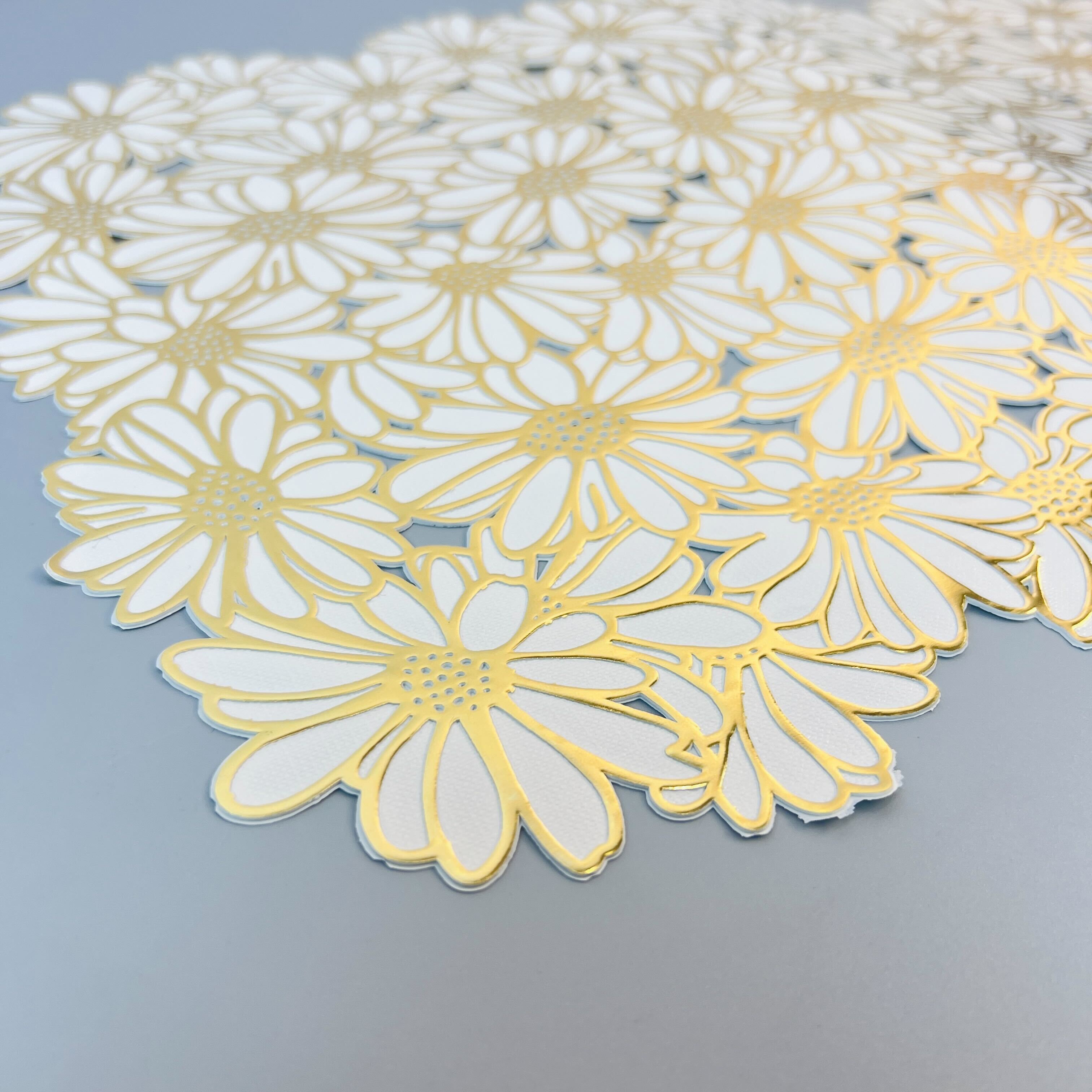 6 pcs Placemats - Golden & White Flower Design