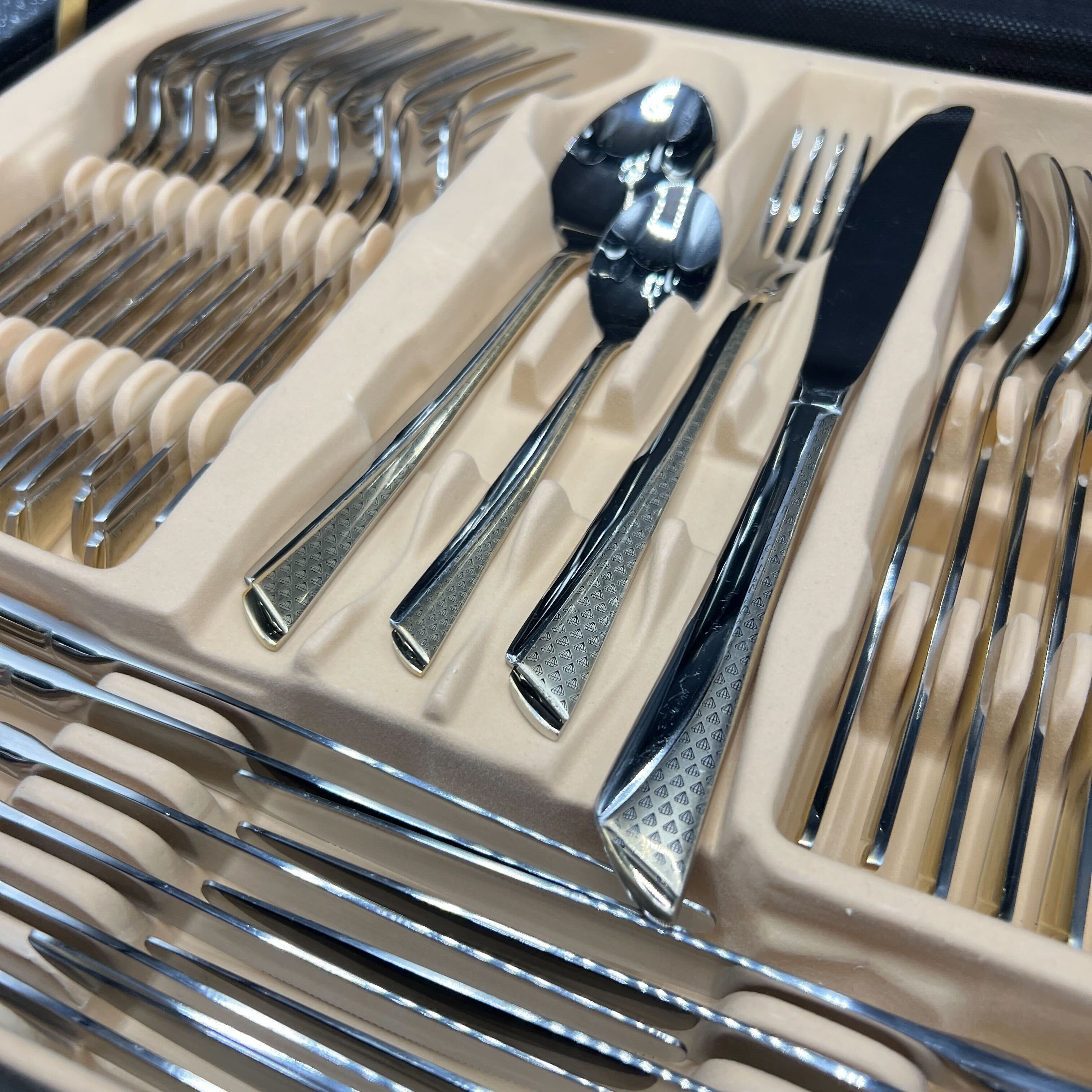 53 Pieces Cutlery Set with Leather Box - 12 Person Set
