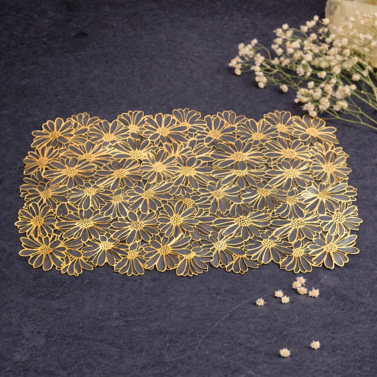 Golden & Grey Daisy Cluster Placemat