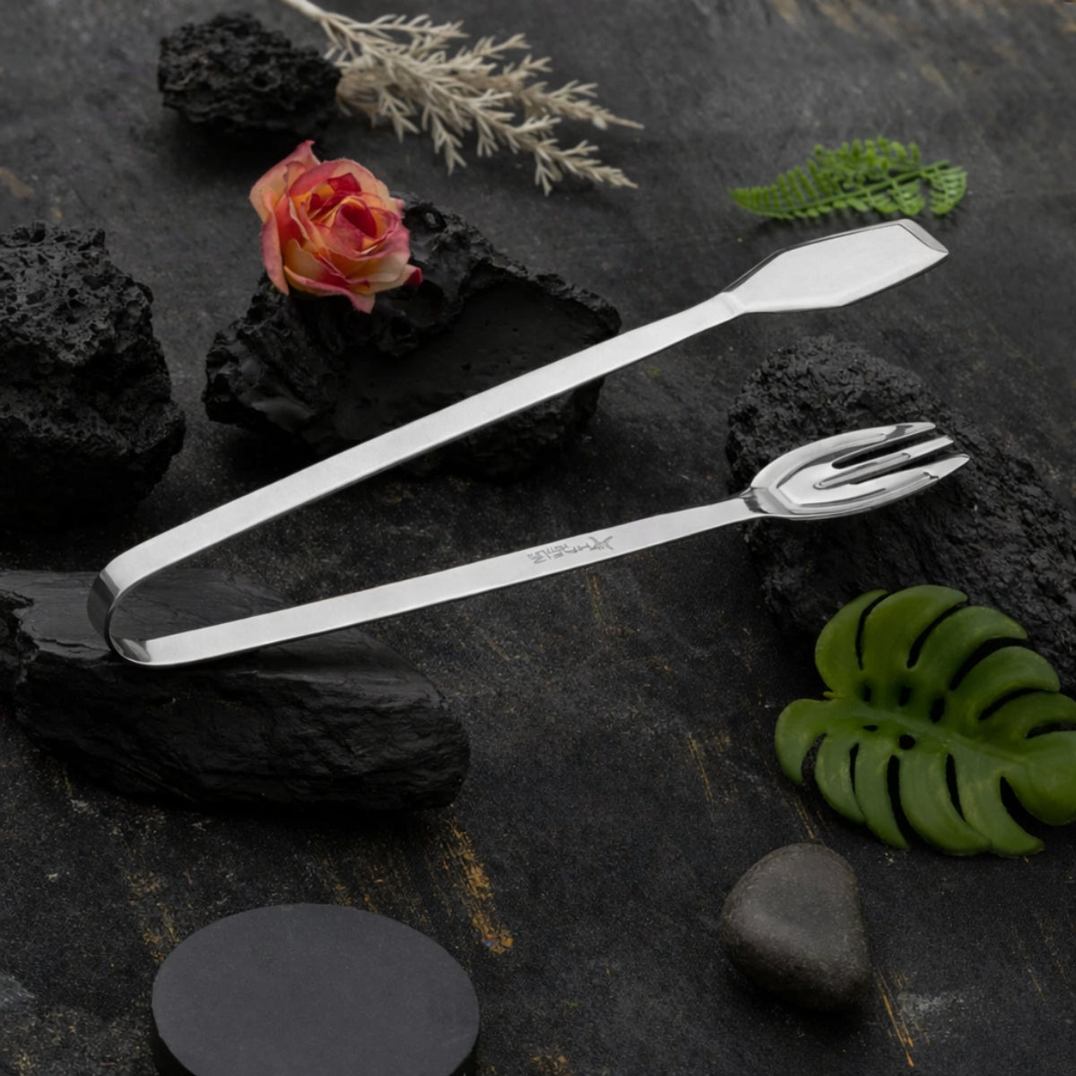 QM® Set of 2 - BBQ Serving Tongs