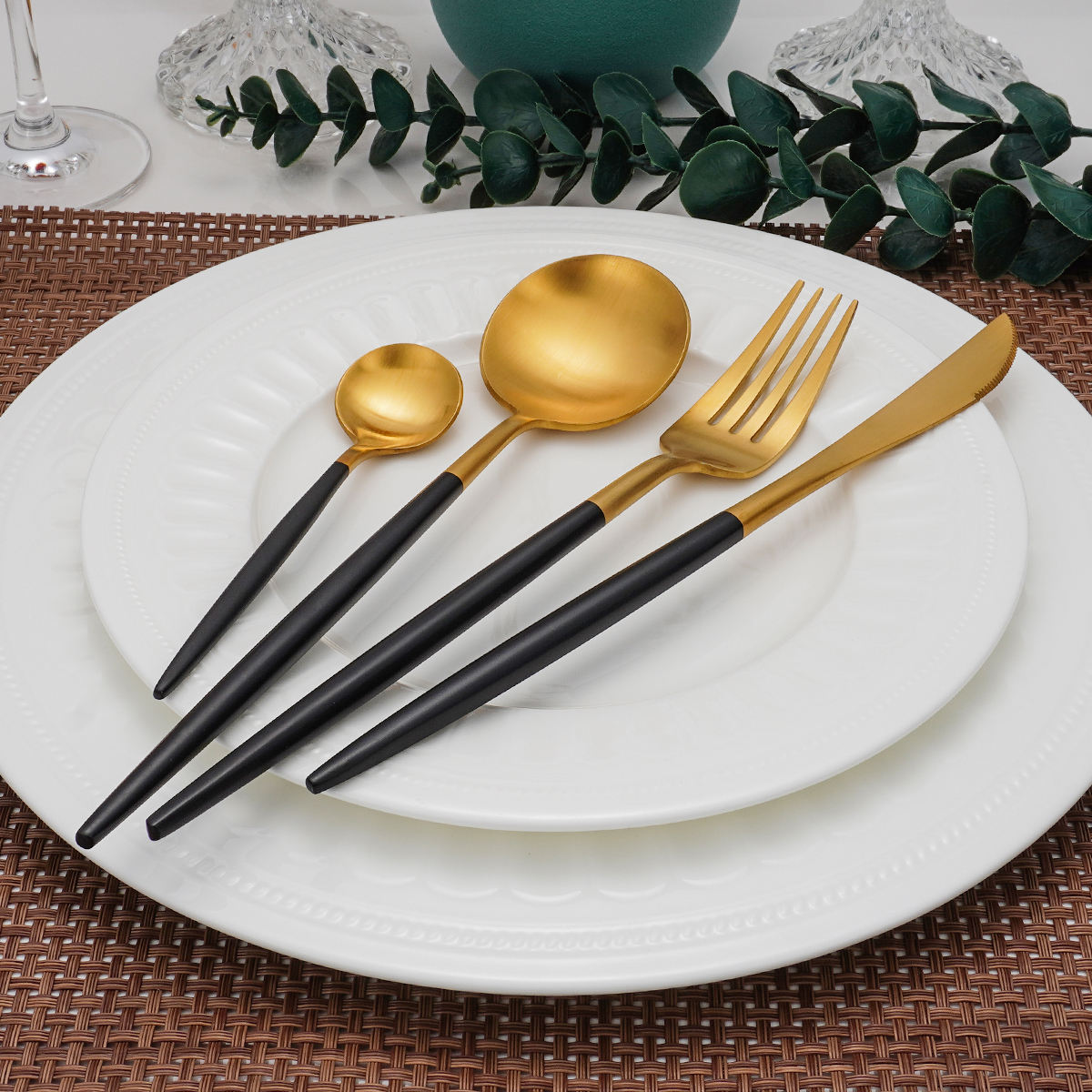 80 Gram HEAVY Quality Cutlery for 6 People - 24 Piece Set - Black & Golden
