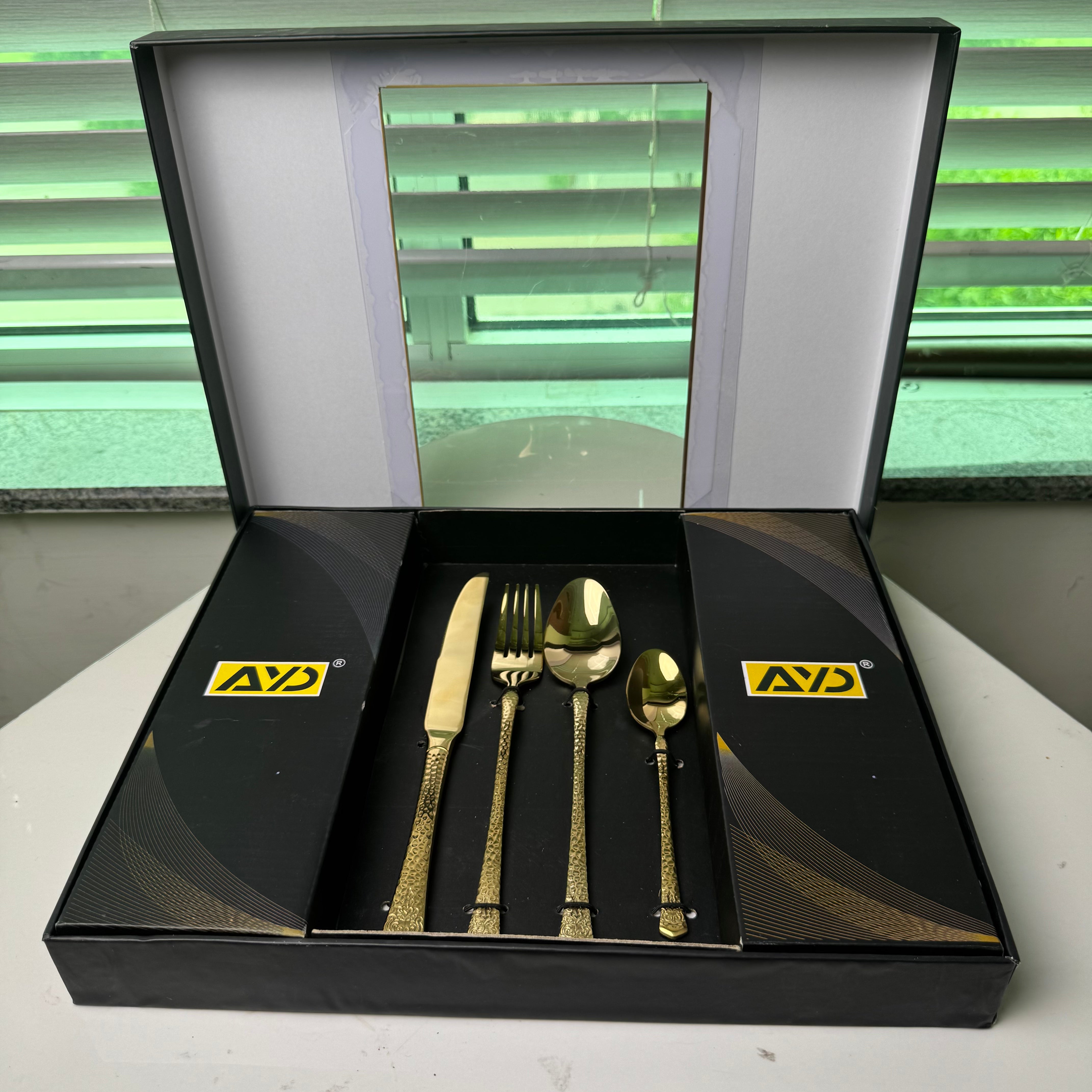 AYD Premium 24-Piece Hammered Golden Cutlery Set - 6 Person