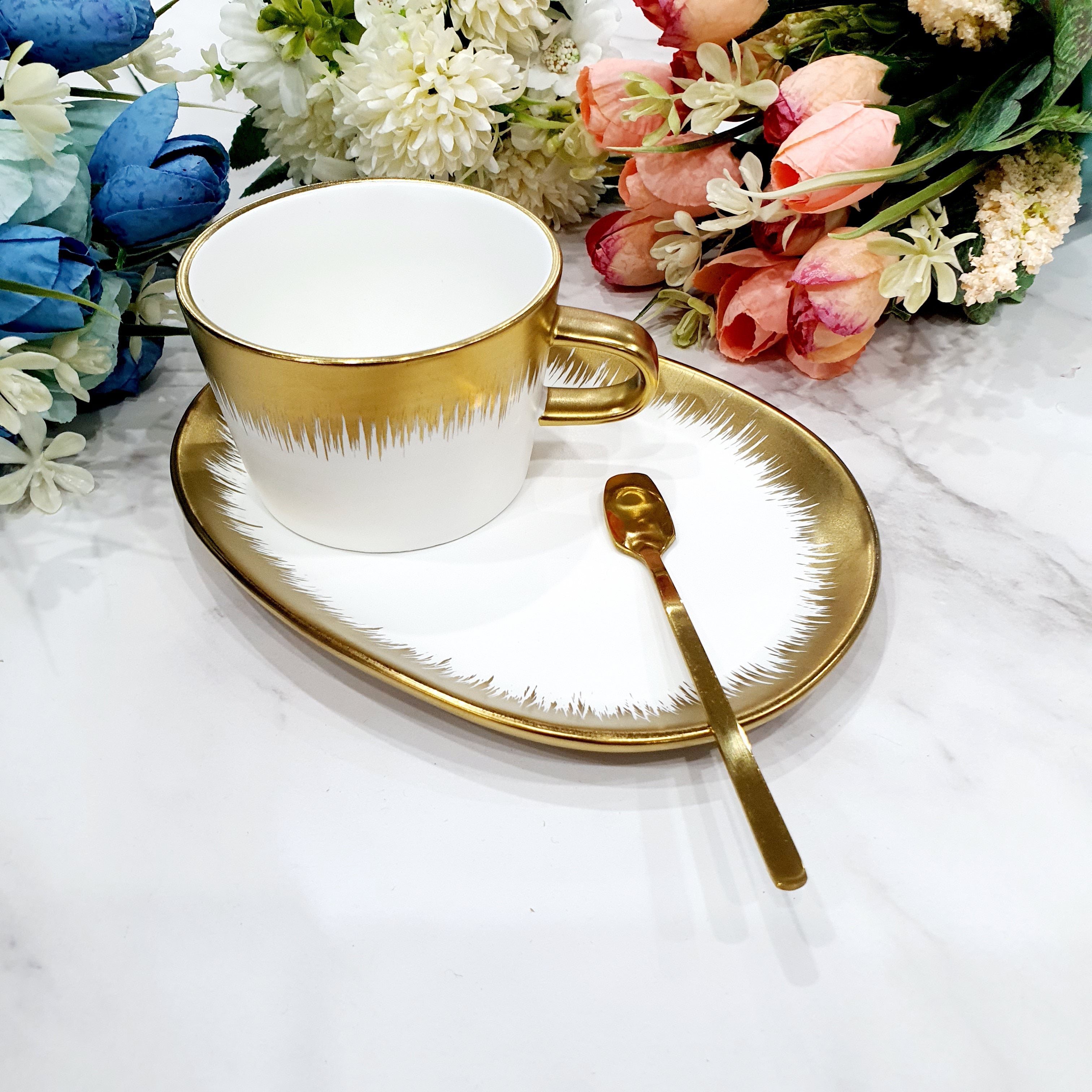 LV Design Premium Tea Cup with Saucer and Golden Spoon – Qareenay Manzil